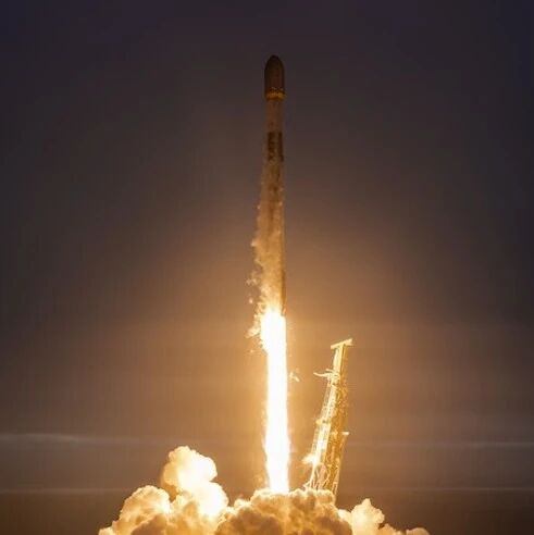 SpaceX下半年首发送 24 颗星链卫星入轨